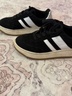 Steve Madden Black Sneakers with White Stripes